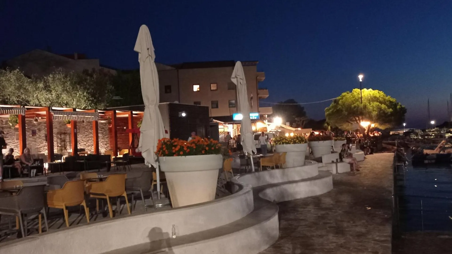 Apartment Monas I Pjescana Uvala Croatia